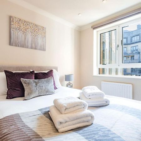 Stunning 3-Bedroom In The Heart Of London With Parking-Hosted By Sweetstay Exterior photo